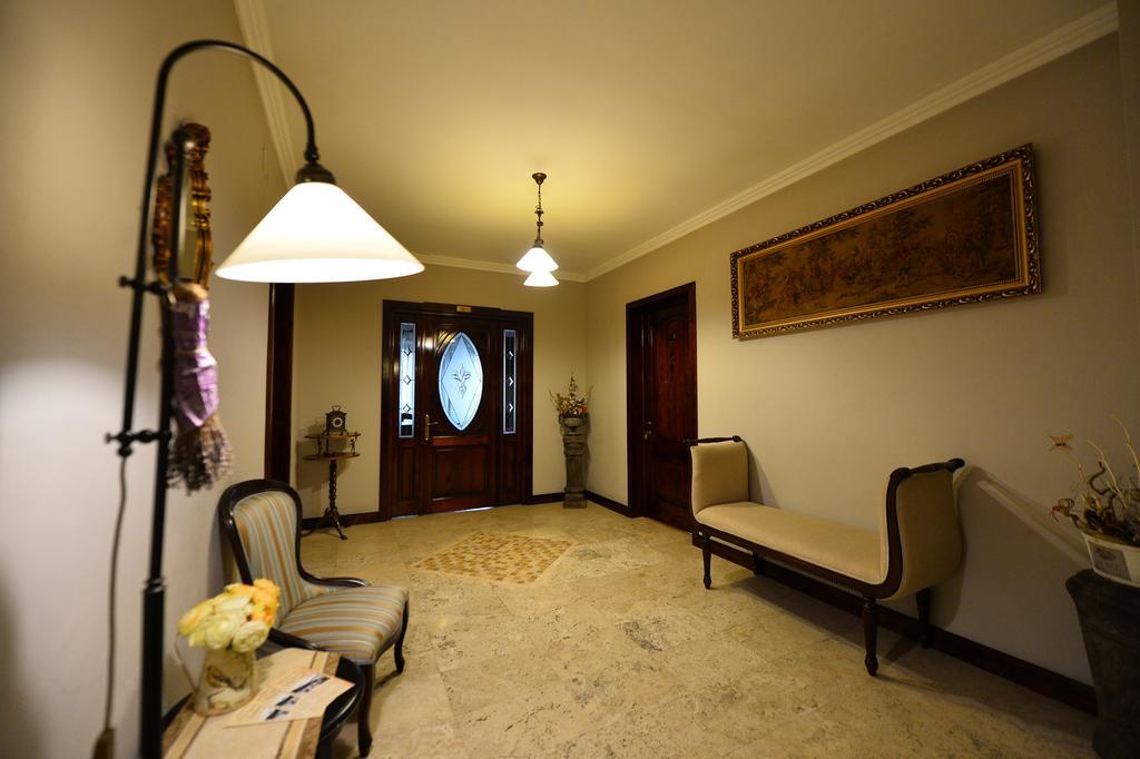 Pensiunea Antique Târgu Jiu Εξωτερικό φωτογραφία
